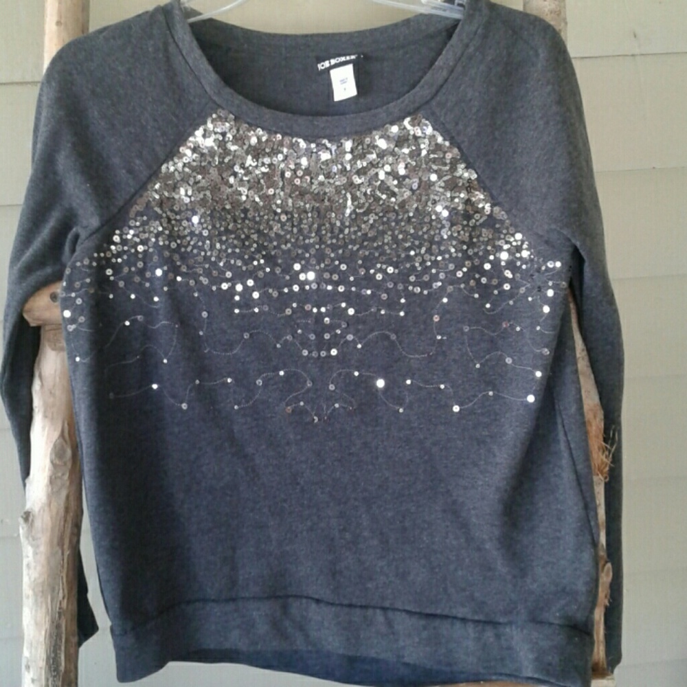Sequences shirt